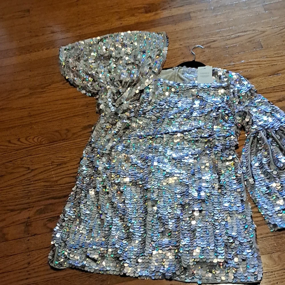 Sequin mini dress size 14 irridescent  flared sleeves - Picture 3 of 3